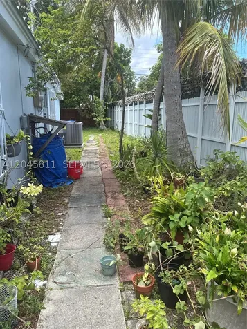 1445 NE 174th Street North Miami Beach FL 33162