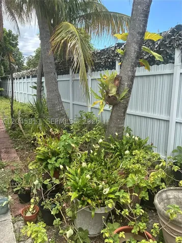 1445 NE 174th Street North Miami Beach FL 33162