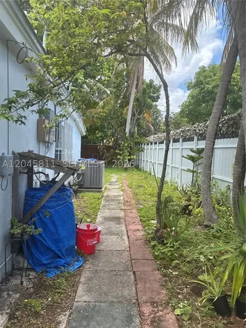 1445 NE 174th Street North Miami Beach FL 33162