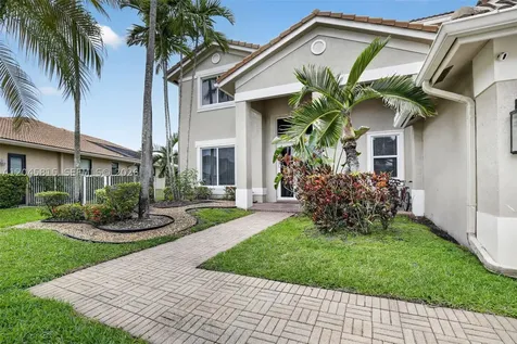 981 Waterside Circle Weston FL 33327