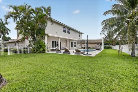 981 Waterside Circle Weston FL 33327