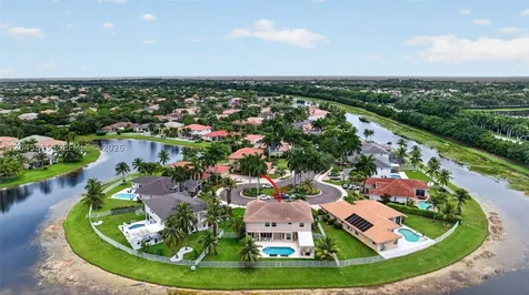 981 Waterside Circle Weston FL 33327