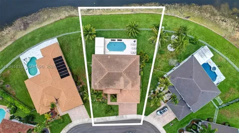 981 Waterside Circle Weston FL 33327