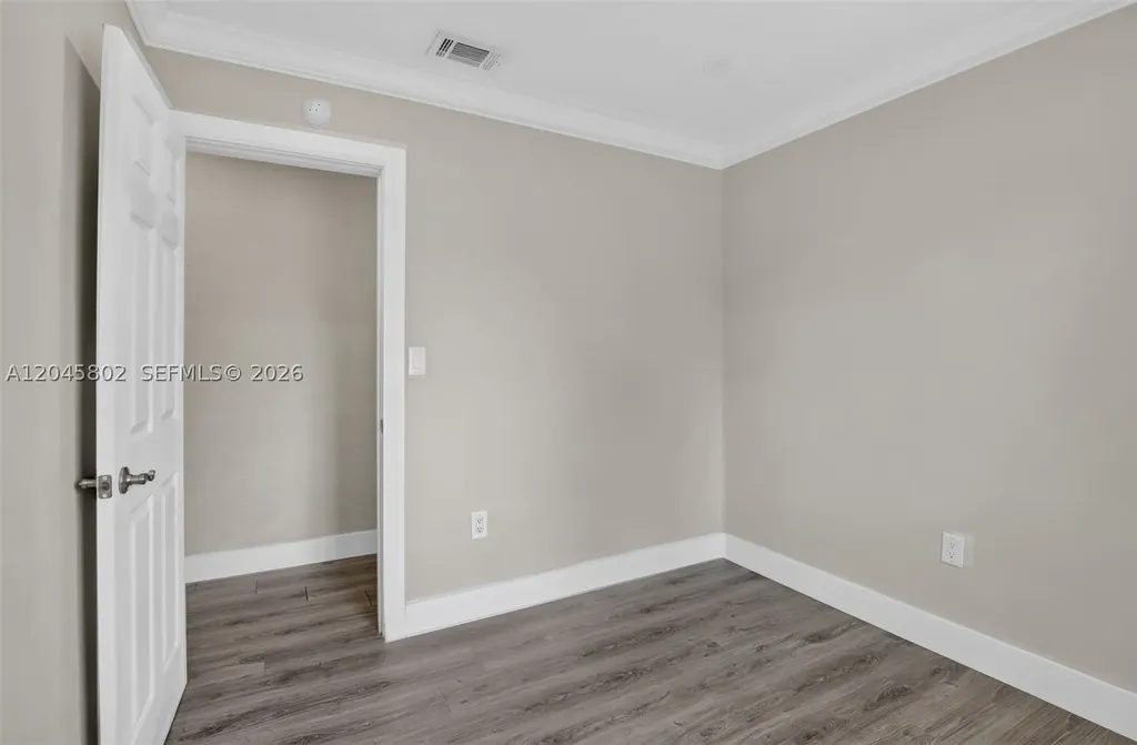 1300 N 70th Terrace Hollywood FL 33024