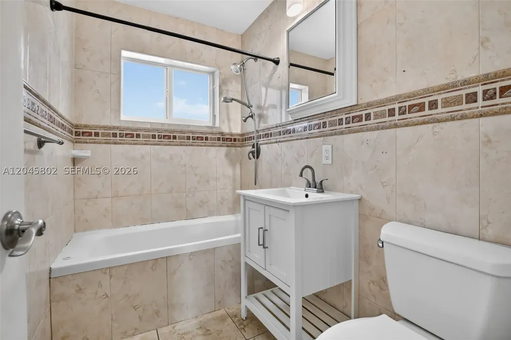1300 N 70th Terrace Hollywood FL 33024