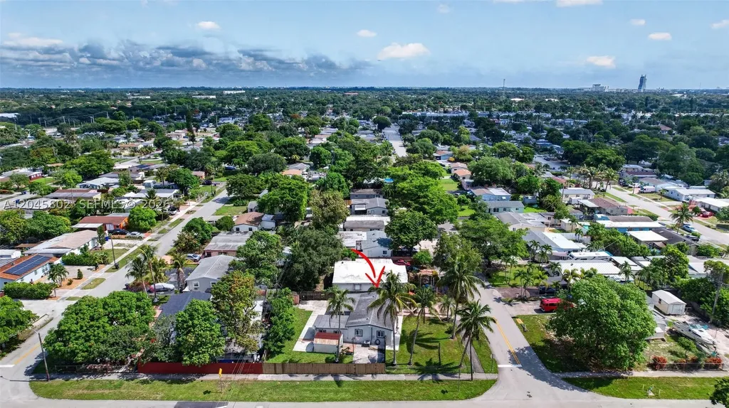 1300 N 70th Terrace Hollywood FL 33024
