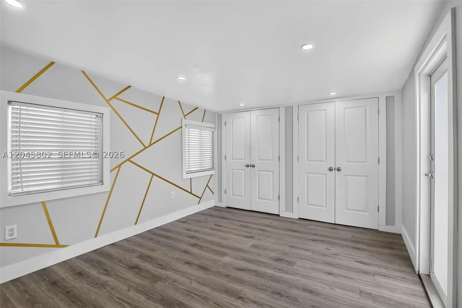 1300 N 70th Terrace Hollywood FL 33024
