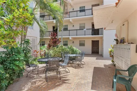 610 Tennis Club Drive Fort Lauderdale FL 33311