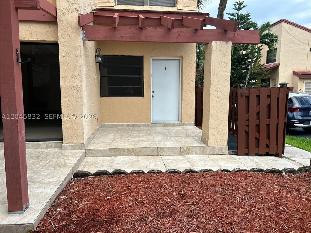 301 W Park Drive Miami FL 33172