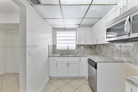 9369 Fontainebleau Boulevard Miami FL 33172