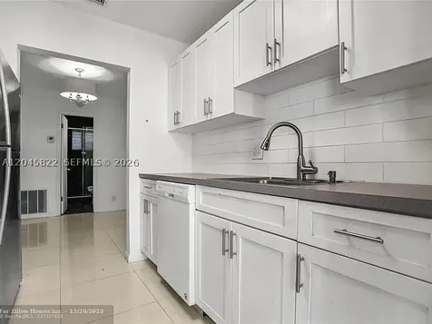 348 S Federal Highway Dania Beach FL 33004