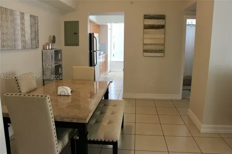 2501 Douglas Road Miami FL 33133