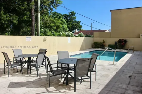 2501 Douglas Road Miami FL 33133