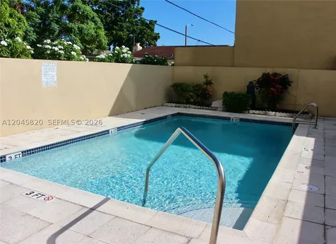 2501 Douglas Road Miami FL 33133