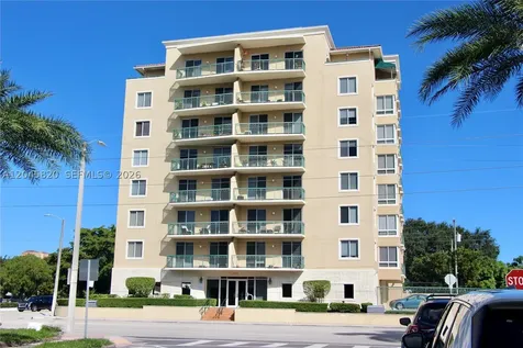 2501 Douglas Road Miami FL 33133