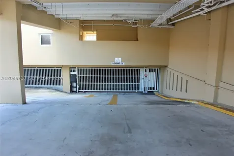 2501 Douglas Road Miami FL 33133