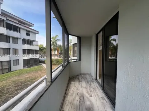 8205 SW 152nd Avenue Miami FL 33193