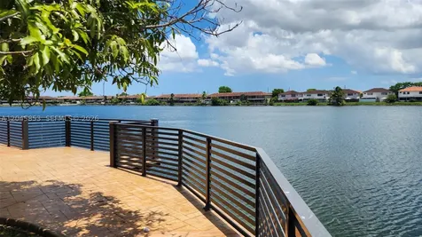 2588 W 64th Street Hialeah FL 33016