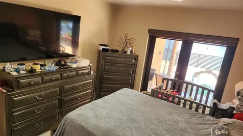 2588 W 64th Street Hialeah FL 33016