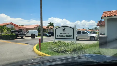 2588 W 64th Street Hialeah FL 33016