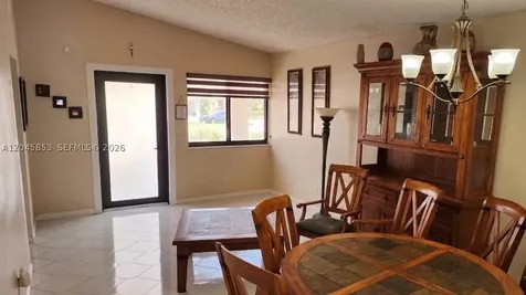 2588 W 64th Street Hialeah FL 33016