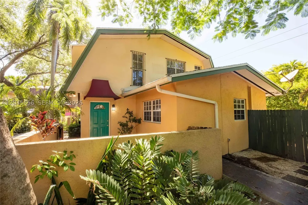 2945 Day Avenue Miami FL 33133