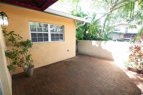 2945 Day Avenue Miami FL 33133