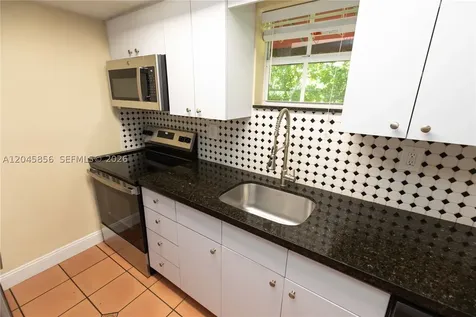2945 Day Avenue Miami FL 33133