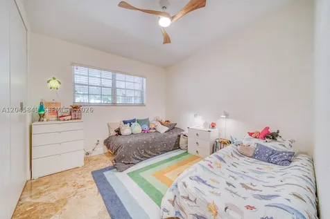 7055 SW 84th Avenue Miami FL 33143
