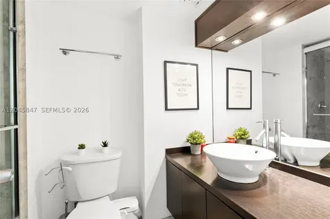 18071 Biscayne Boulevard Aventura FL 33160