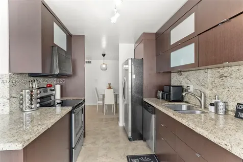 18071 Biscayne Boulevard Aventura FL 33160