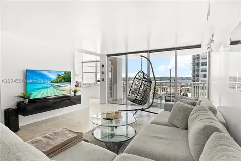 18071 Biscayne Boulevard Aventura FL 33160