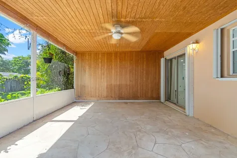 18103 SW 93rd Avenue Palmetto Bay FL 33157