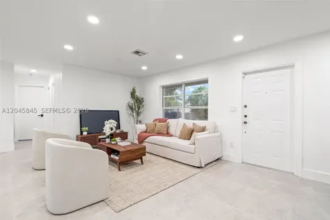 18103 SW 93rd Avenue Palmetto Bay FL 33157