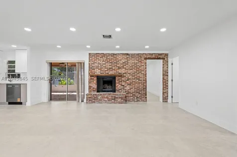 18103 SW 93rd Avenue Palmetto Bay FL 33157