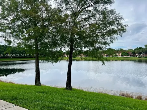 842 NW 92nd Avenue Plantation FL 33324
