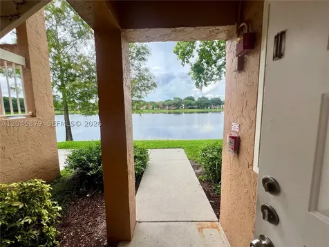 842 NW 92nd Avenue Plantation FL 33324