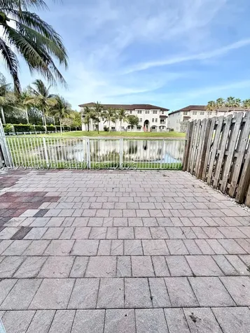 8965 NW 98th Avenue Doral FL 33178