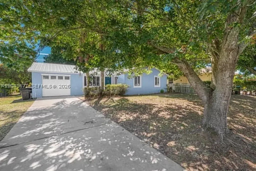 3185 SW Crumpacker Street Port St. Lucie FL 34953