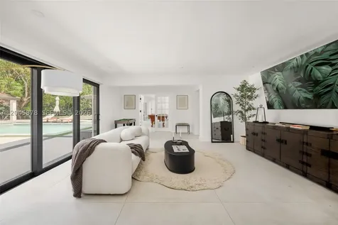 8960 SW 118th Street Miami FL 33176