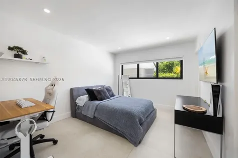 8960 SW 118th Street Miami FL 33176
