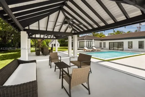 8960 SW 118th Street Miami FL 33176