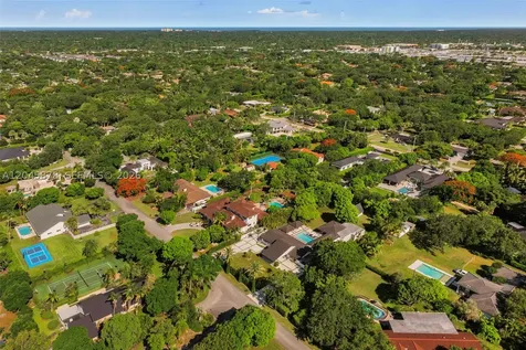 8960 SW 118th Street Miami FL 33176