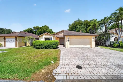 5212 SW 151st Place Miami FL 33185