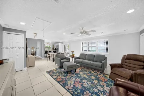 5212 SW 151st Place Miami FL 33185