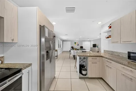 5212 SW 151st Place Miami FL 33185