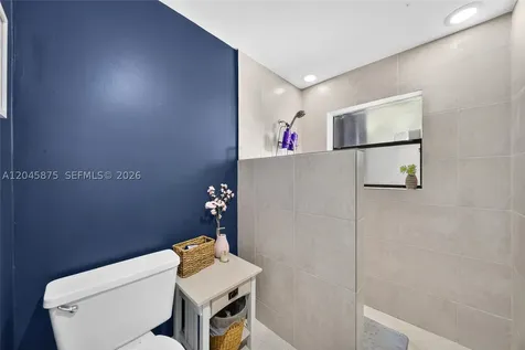 5212 SW 151st Place Miami FL 33185