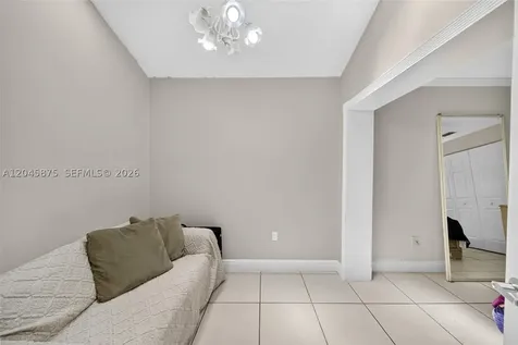 5212 SW 151st Place Miami FL 33185