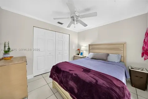 5212 SW 151st Place Miami FL 33185