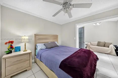 5212 SW 151st Place Miami FL 33185